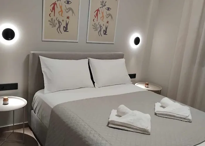 Simple, Calm And Luxurious