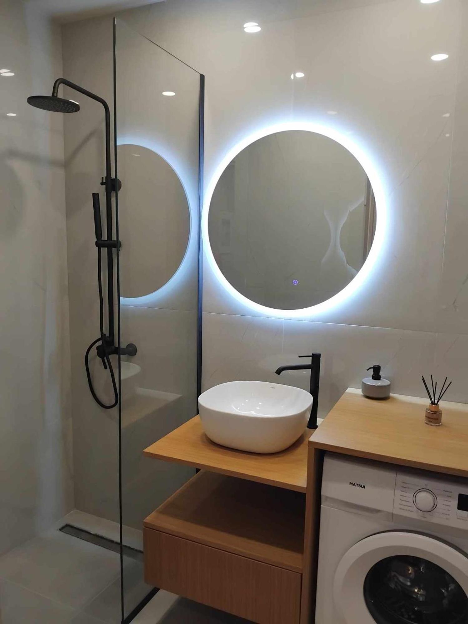 Simple, Calm And Luxurious