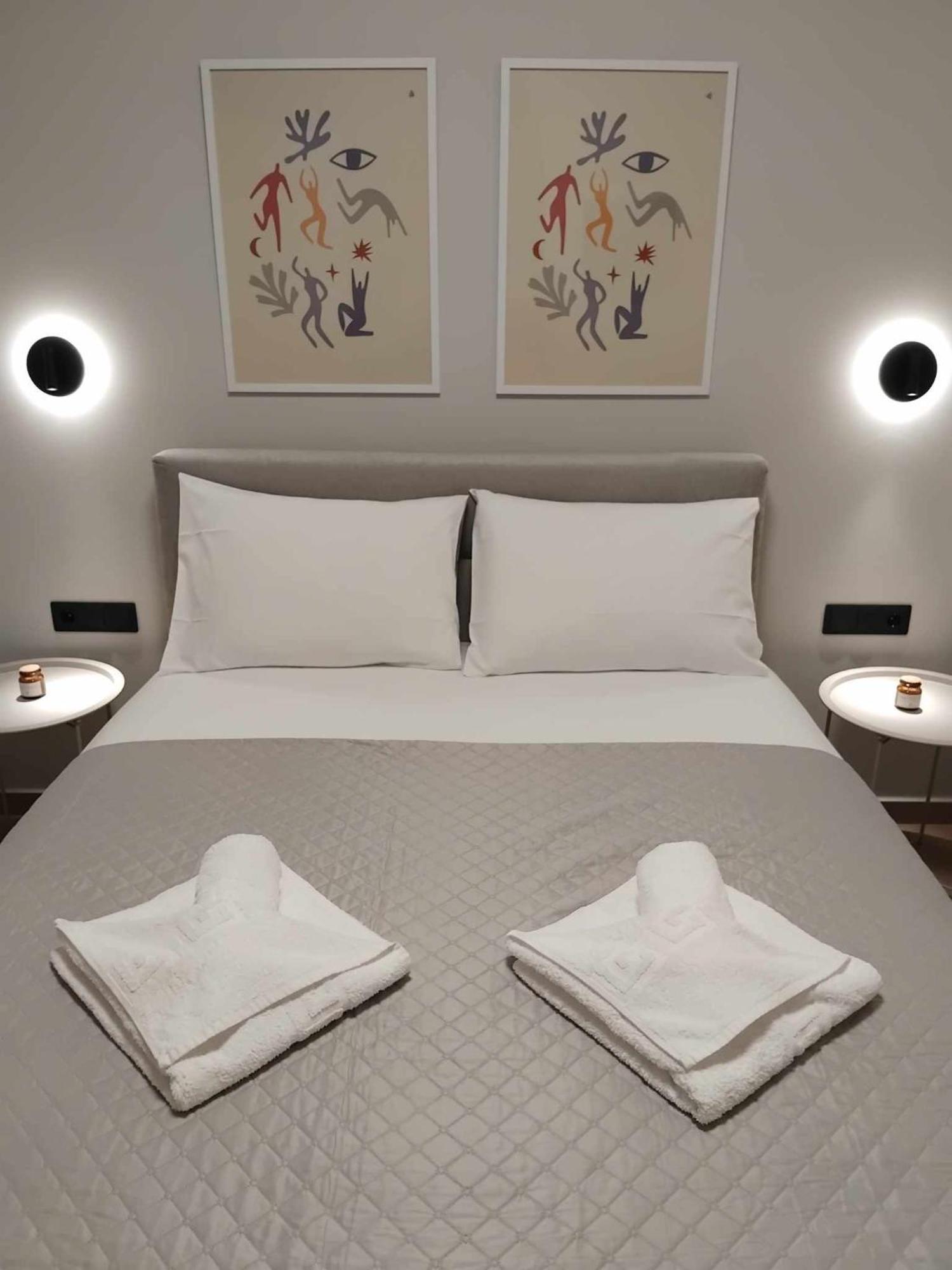 Simple, Calm And Luxurious