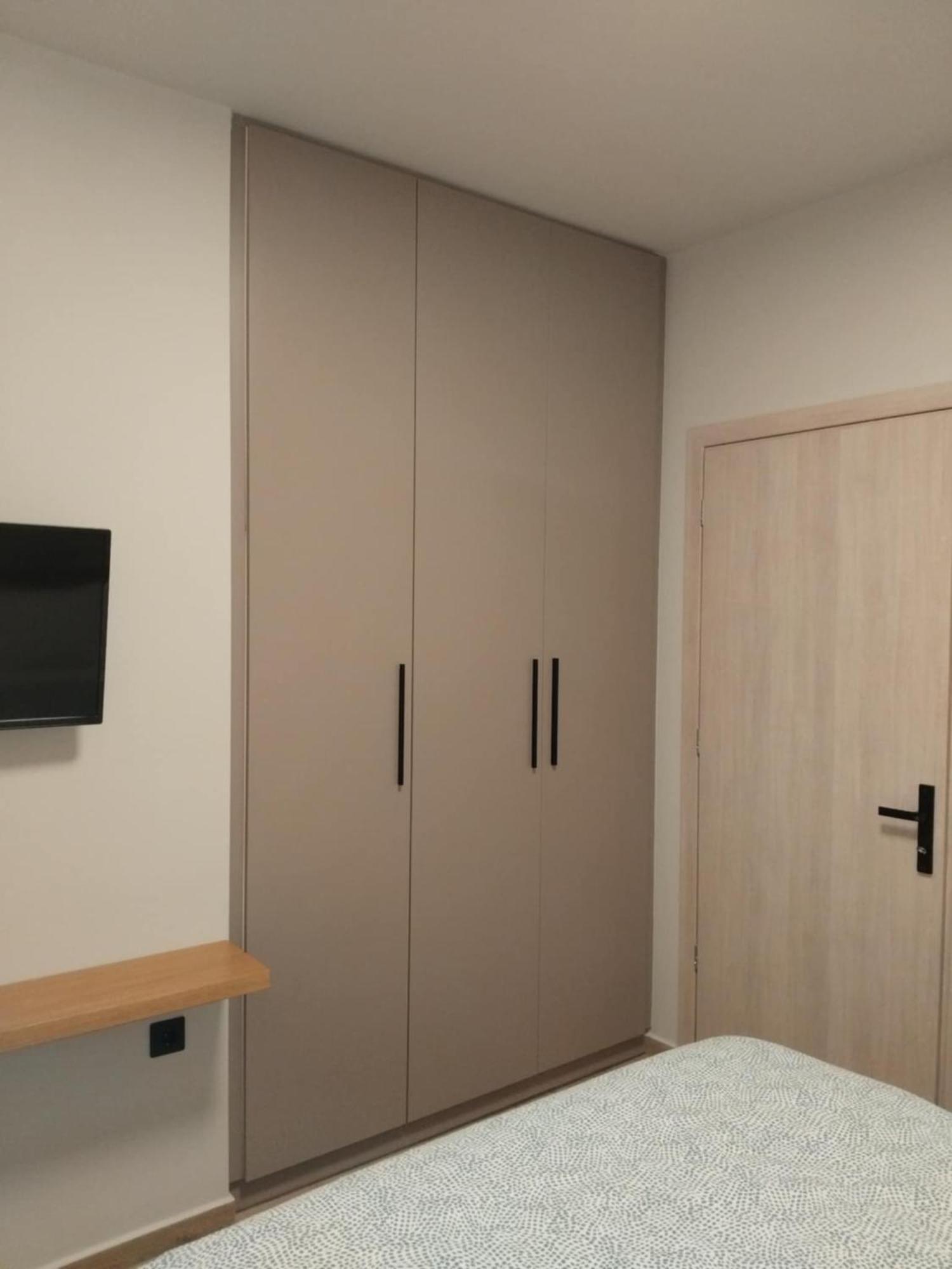Simple, Calm And Luxurious Apartment *
