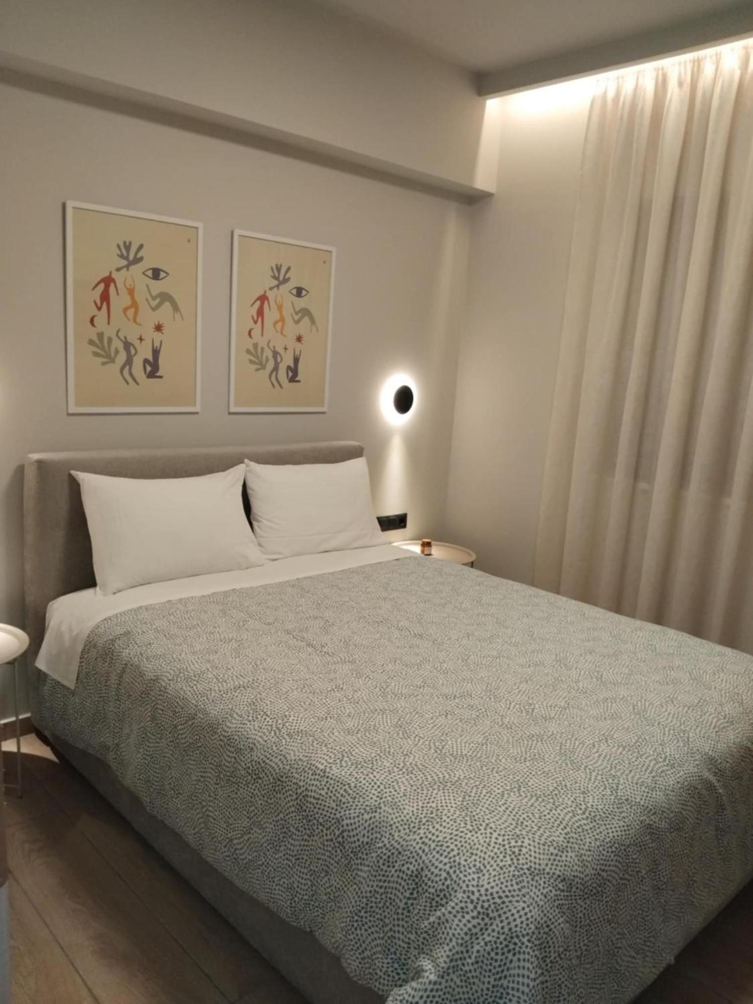 Simple, Calm And Luxurious Apartment